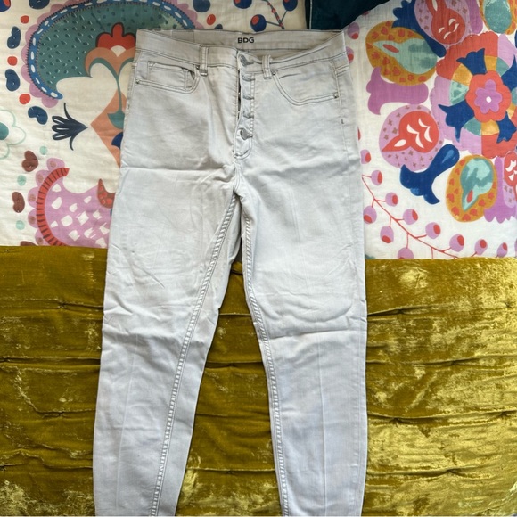Light Gray BDG Skinny Jeans - Picture 2 of 7